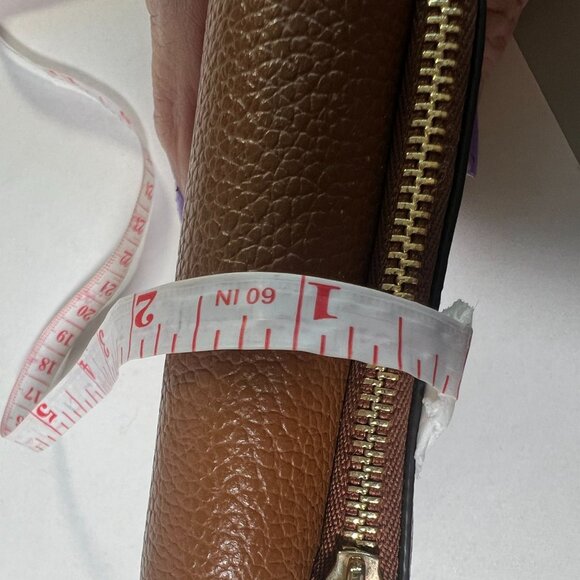 Michael Kors Wallet MK Logo Tan Pebbled Leather Wallet MK Logo Snap Zip Closure - Picture 9 of 10